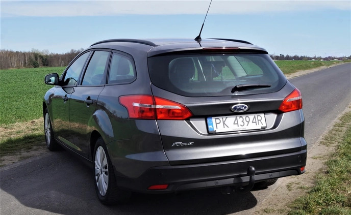 Ford Focus cena 29700 przebieg: 140000, rok produkcji 2015 z Kalisz małe 781